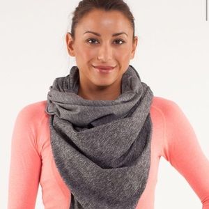 Lululemon Vinyasa Scarf Rulu